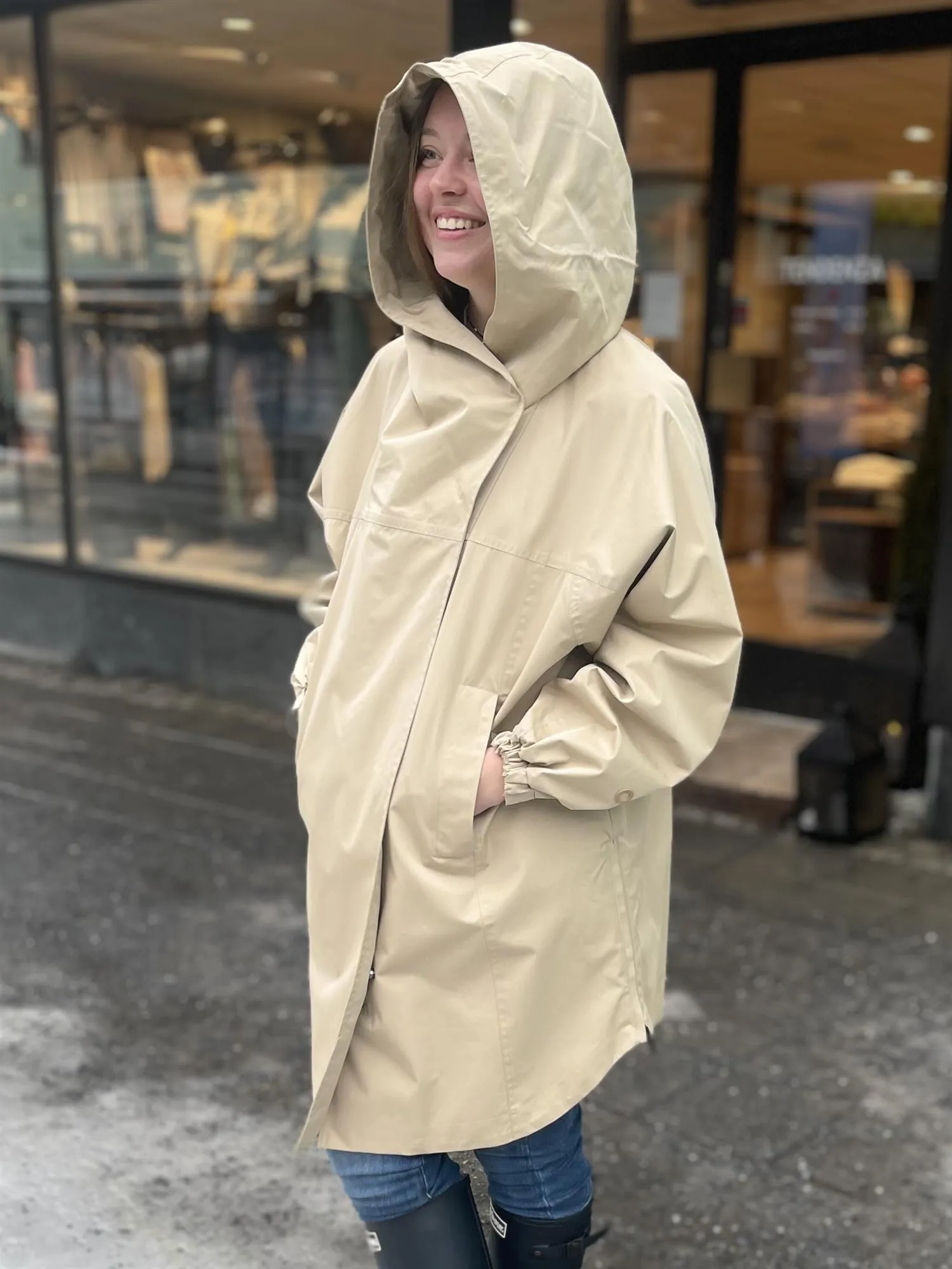 ADA  Poncho Parka Sand