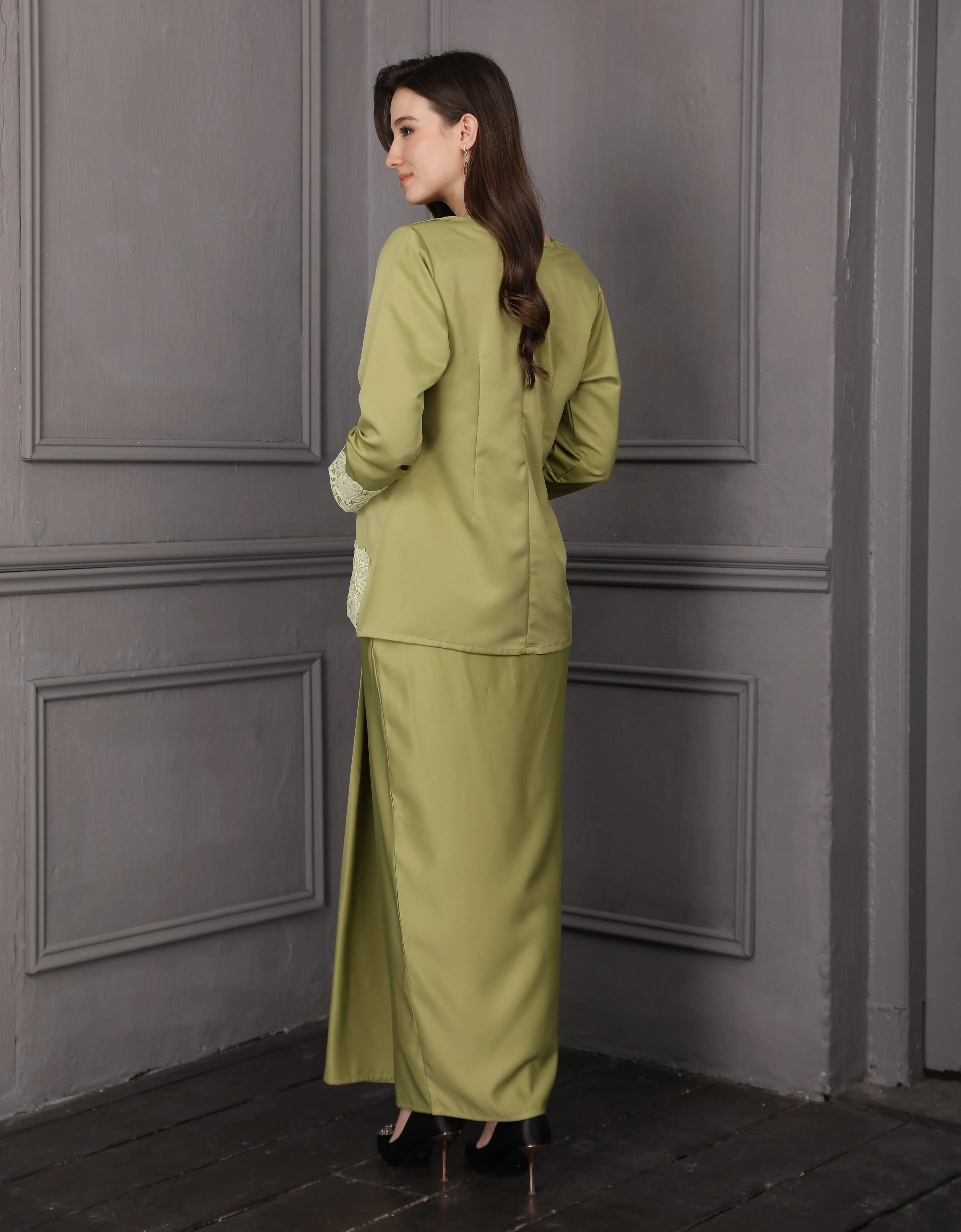 BAJU KURUNG KEDAH JULYA (GREEN TEA)