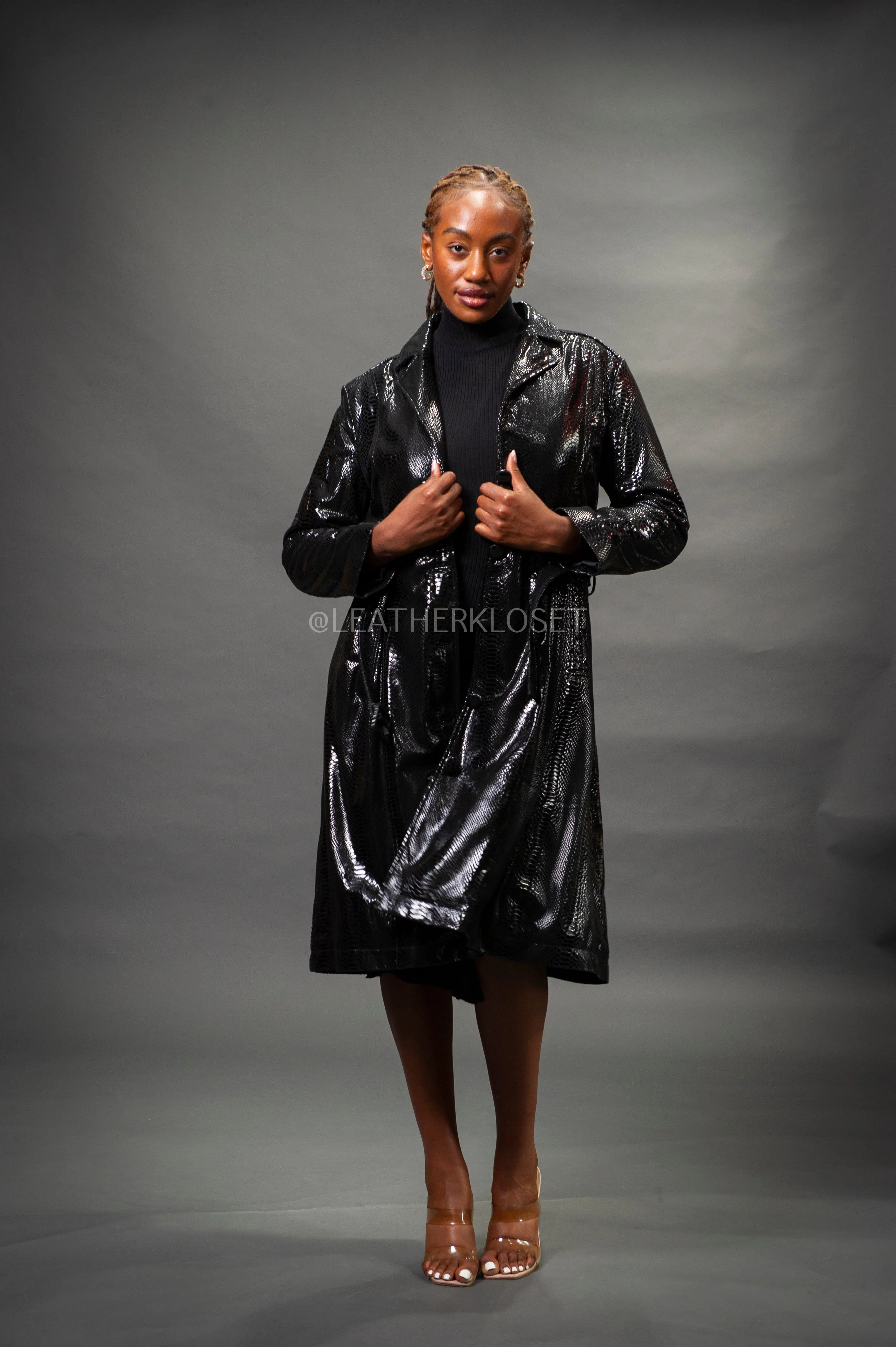 Women's Embossed Snake Print Trench Coat [Black]